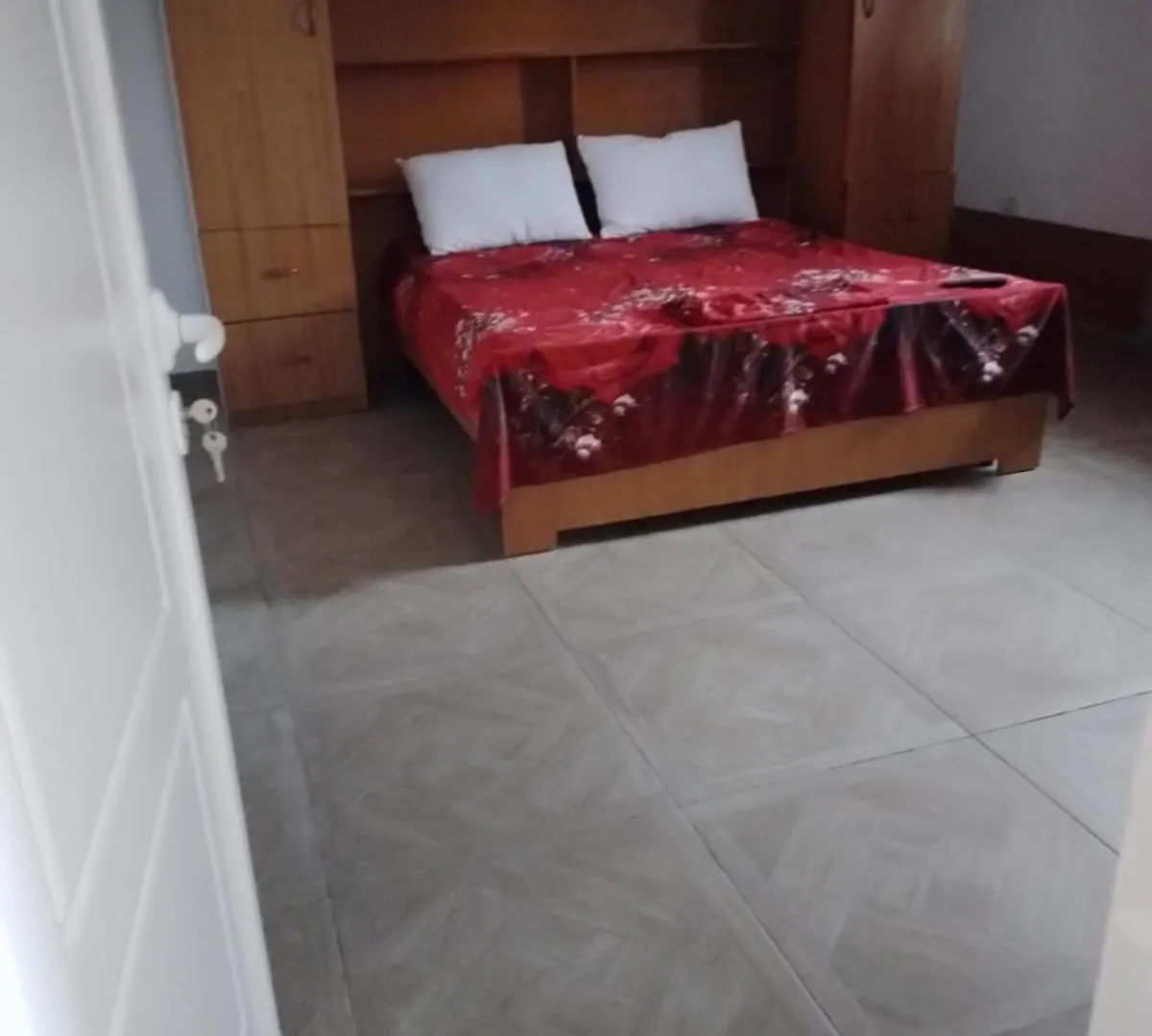 Xhuljan Apartament غوليم